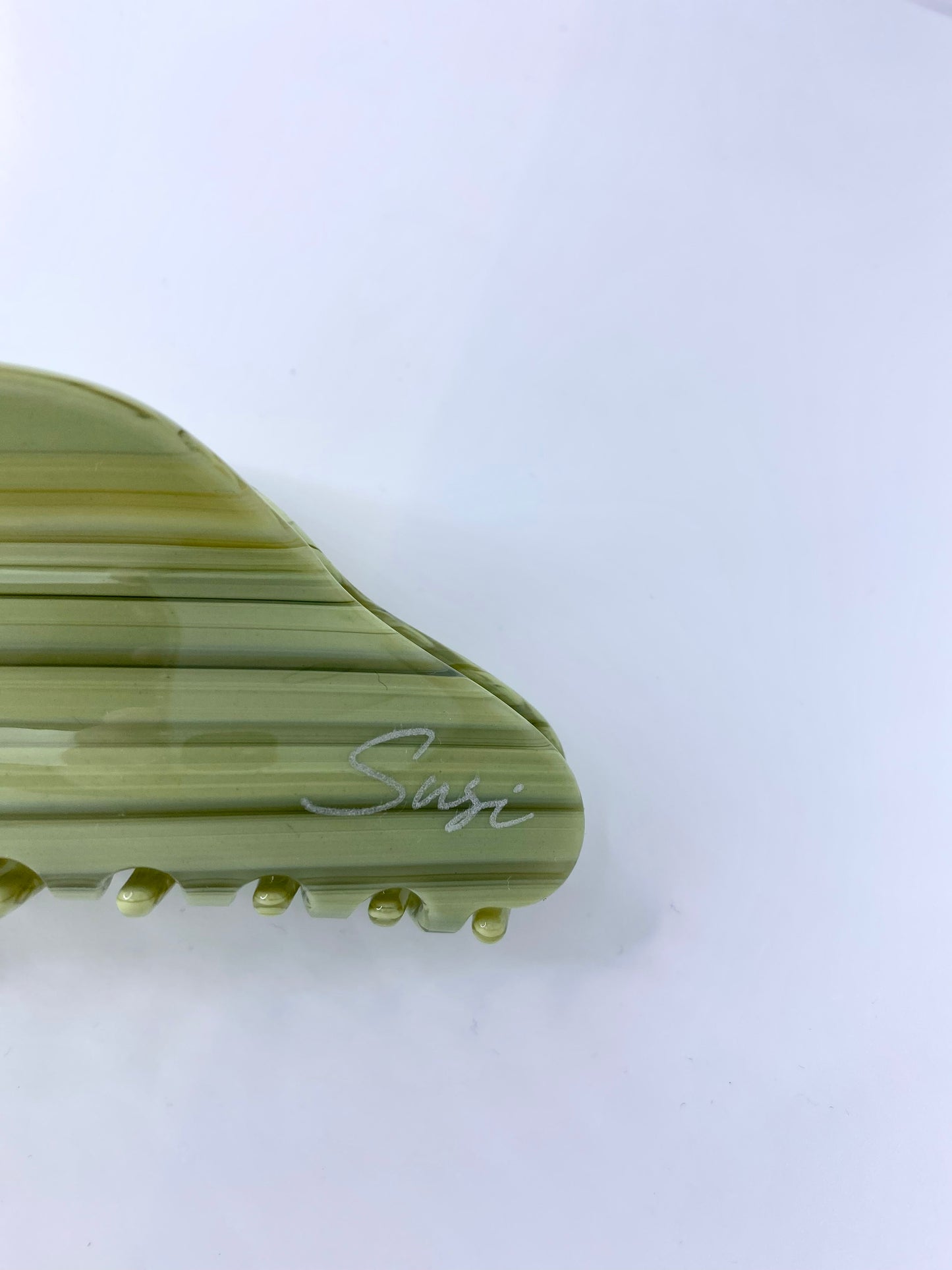 Cloud Hair Clip Lime | Sustainable Susi | eco-friendly plasticfree Claw Clip pastell grün gestreift y2k premium qualität bio haarspange haarklammer cellulose