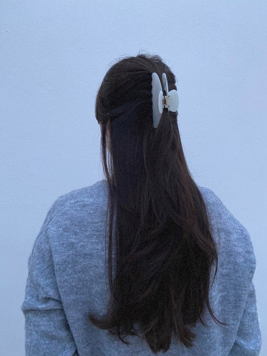 nachhaltige plastifreie Haarspange bio ohne plastik cellulose Haarklammer clawclip vegan perlmutt weiß glossy qualität