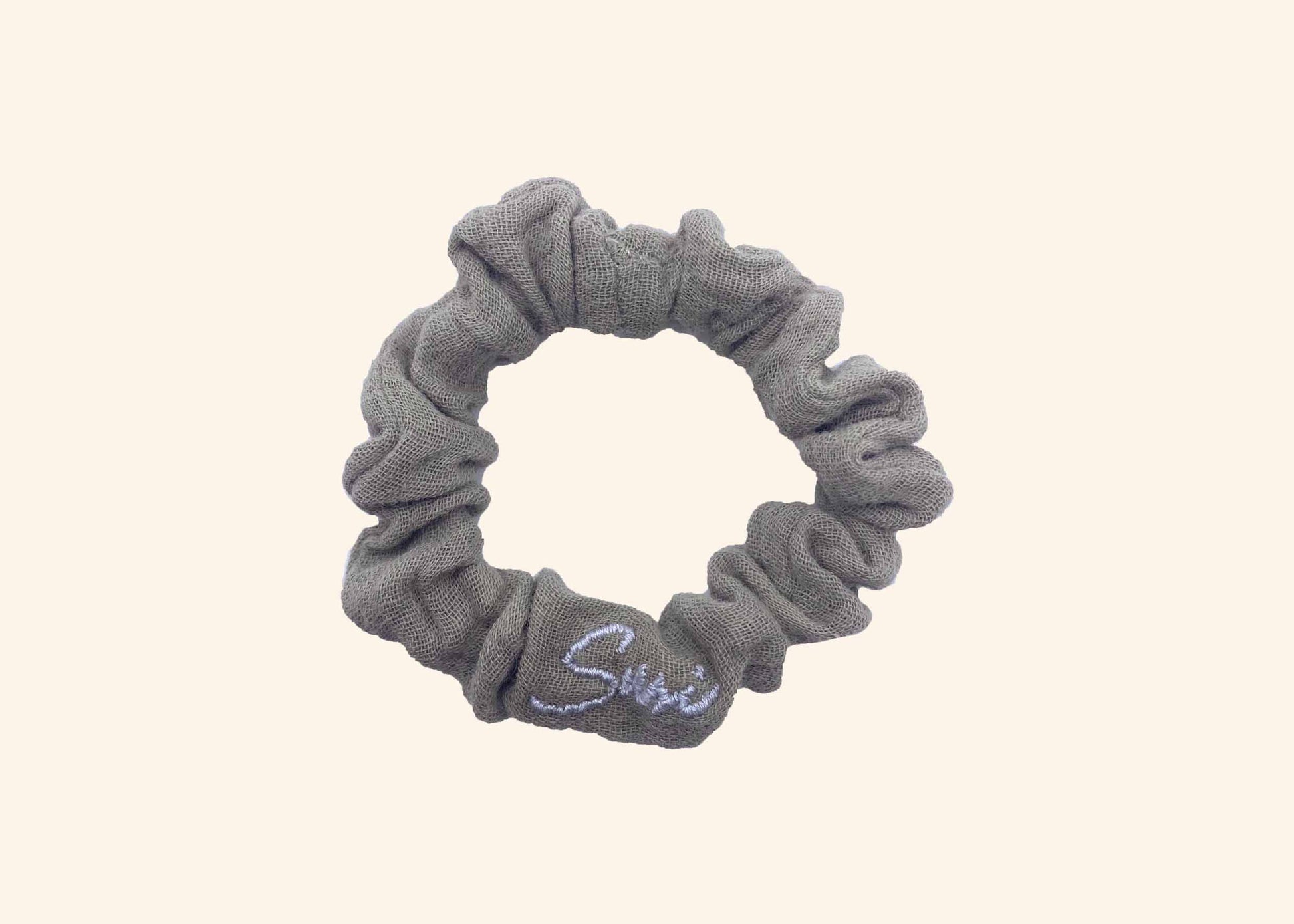 Hair Tie Ease Cappuccino Greige Scrunchie Premium Hair Accessories | Sustainable Susi musselin baumwolle gots haargummi bio