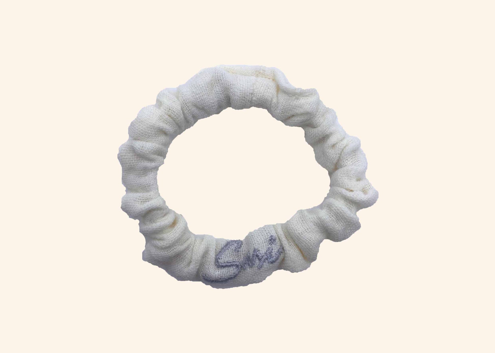 Hair Tie Ease Cream White Scrunchie Premium Hair Accessories | Sustainable Susi haargumi plastikfrei creme weiß musselin