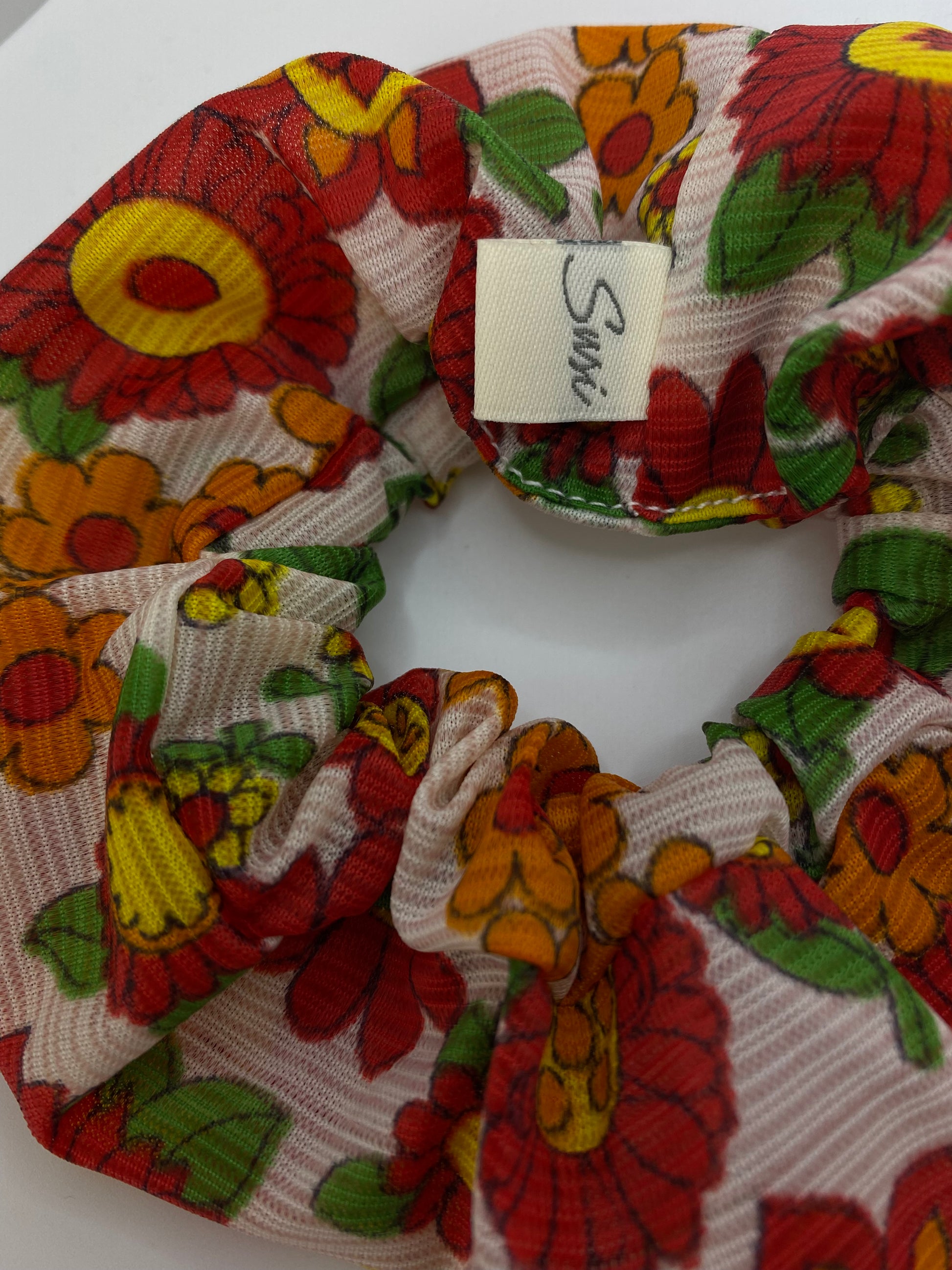 Scrunchie Flowerpower | retro vintage hairtie | eco-friendly made in Germany | Sustainable Susi Premium Hair accessories haargummi bio blumen 70s hippie