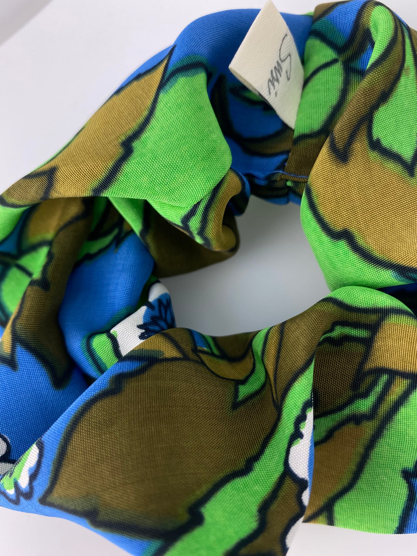 Scrunchie Waterflower