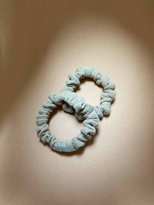 plastikfreier bio haargummi gots baumwoll musselin plasticfree naturkautschuk metallfreigreige