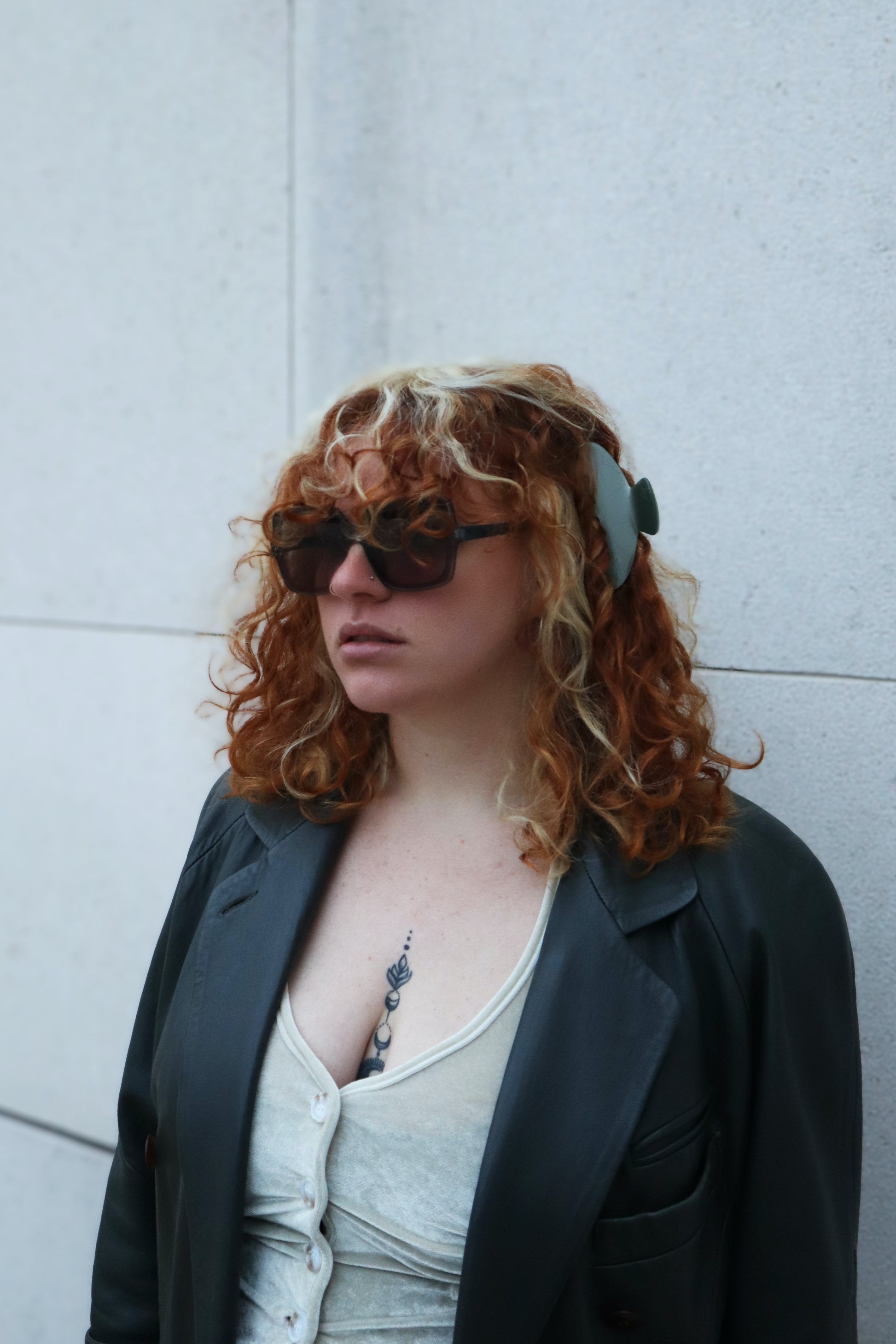 nachhaltige plastifreie Haarspange bio ohne plastik cellulose Haarklammer clawclip vegan grün salbei glossy qualität