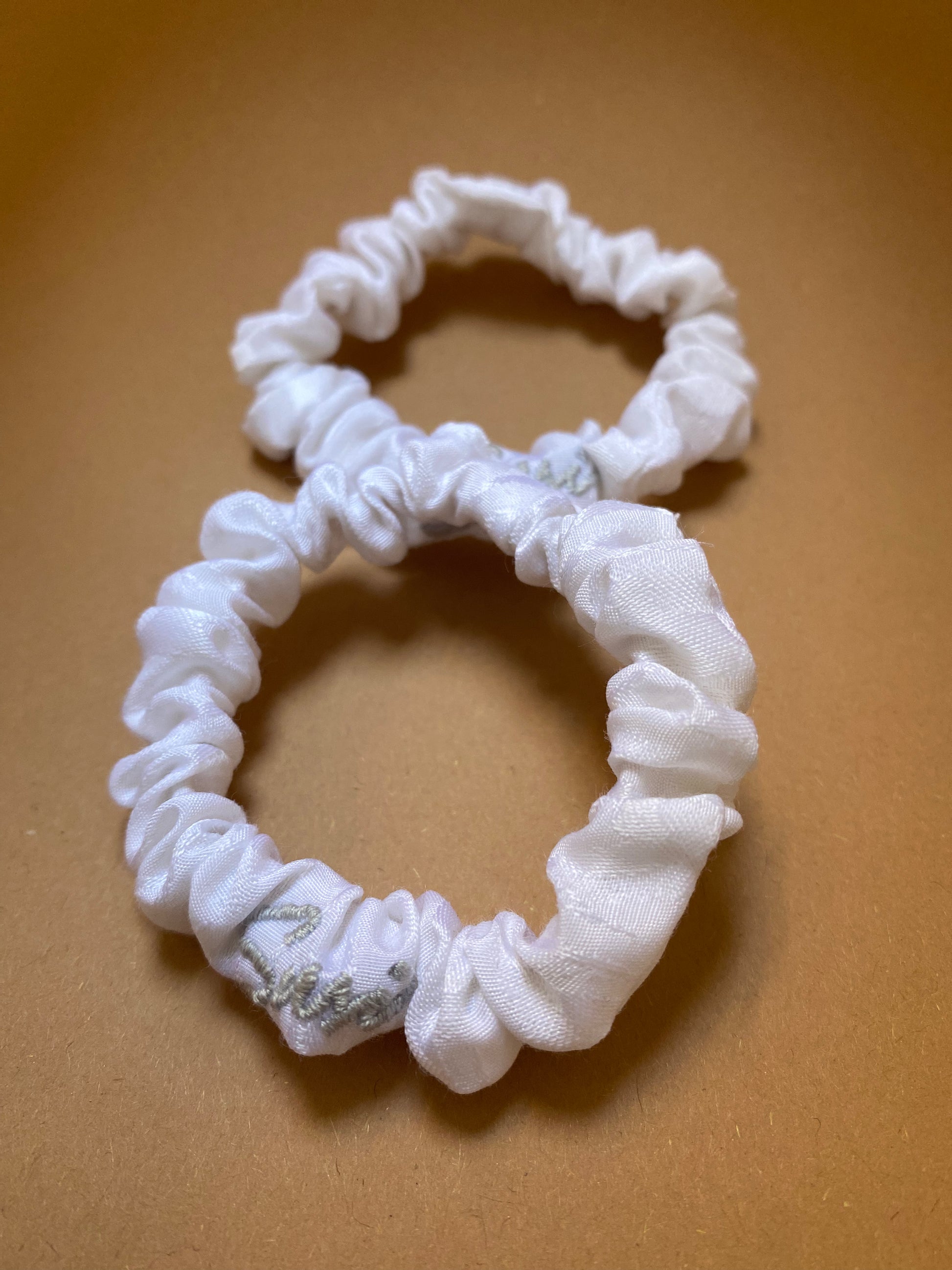 Hair Tie Vintage Bridesmaid White Scrunchie Premium Hair Accessories | Made in Germany | Sustainable Susi