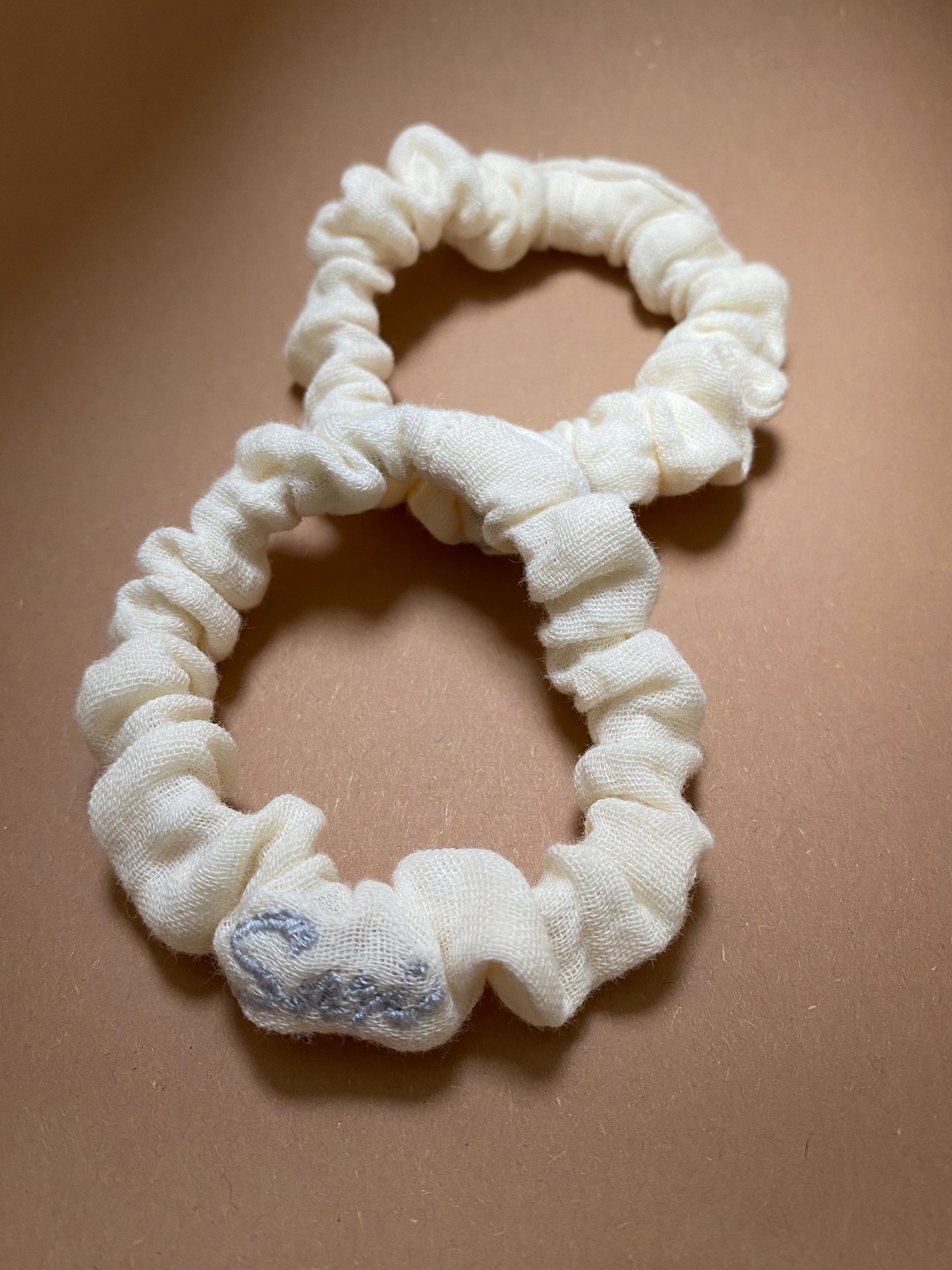 Hair Tie Ease Cream White Scrunchie Premium Hair Accessories GOTS Cotton Muslin | Made in Germany | Sustainable Susi