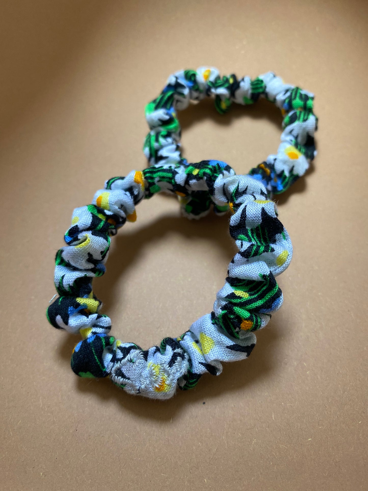 Hair Tie Vintage Daisy Flower  Scrunchie Premium Hair Accessories | Made in Germany | Sustainable Susi