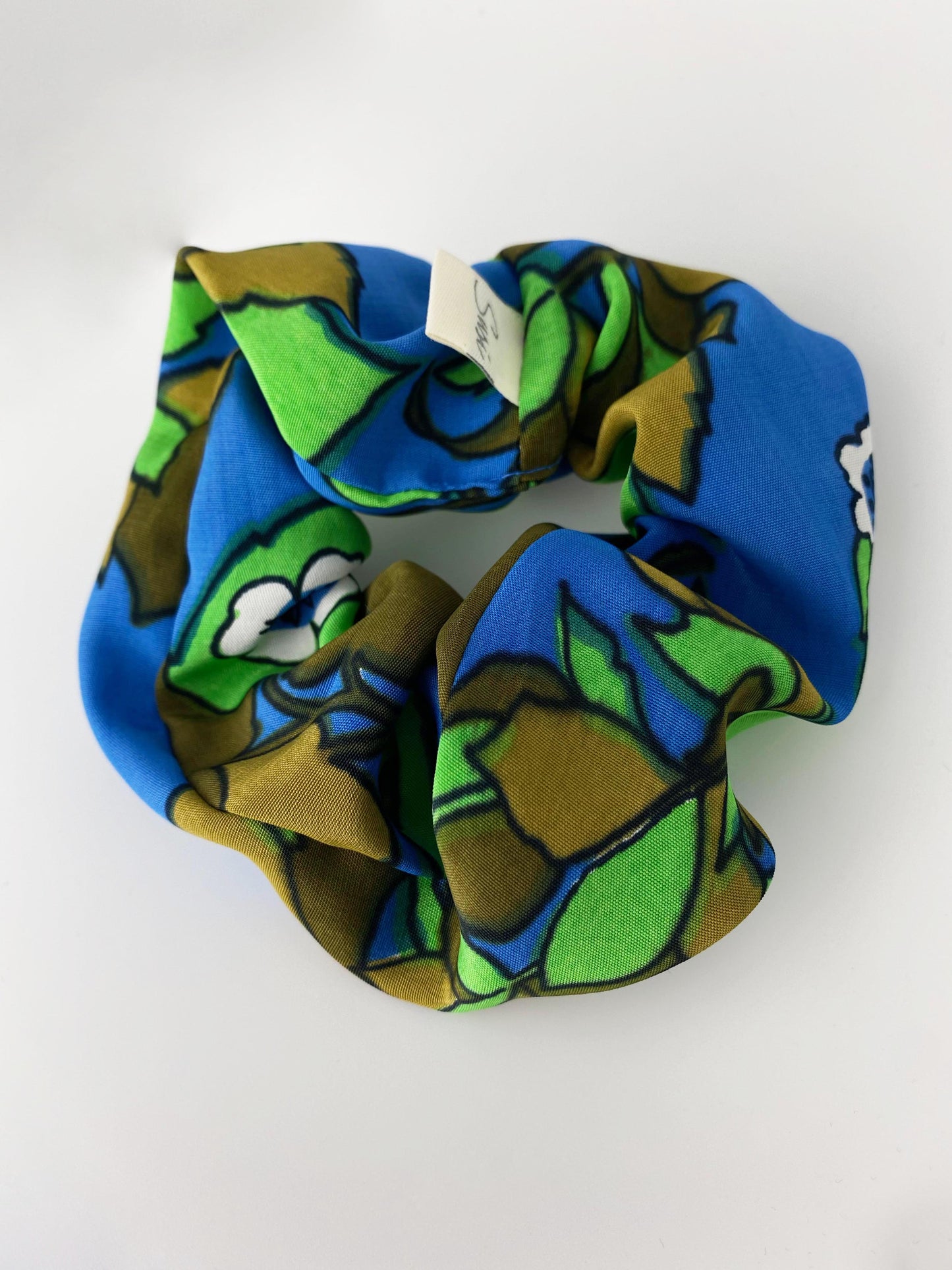 Scrunchie Waterflower